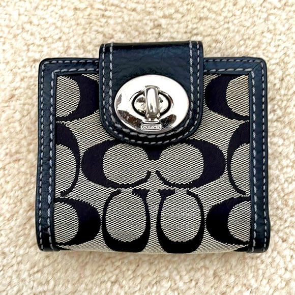 Coach Handbags - Coach wallet